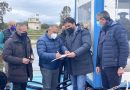 Comune di Cassano Allo Ionio e Associazione Laghi di Sibari – L’Ente sibarita ha formalmente consegnato il pontone galleggiante con la benna dragante all’AssoLaghi