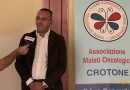(VIDEO) – Sit-In dell’ Associazione Vivere Sorridendo davanti la sede ASP di Crotone