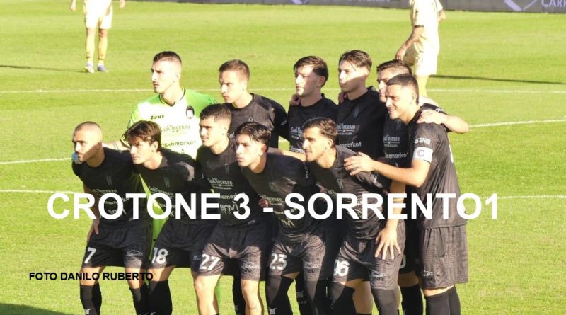 Crotone Ritorna al Successo: Gli Squali Superano il Sorrento con un 3-1 allo Scida