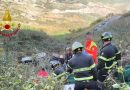 VIDEO – Incidente mortale nelle campagne crotonesi tra Pallagorio e Casabona 2 morti e 2 feriti gravi: trattore precipita in burrone