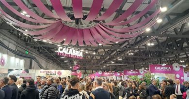 La Calabria inaugura Artigiano in Fiera: 37 artigiani per raccontare il saper fare regionale