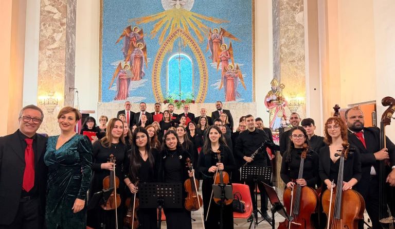 Palmi, il Concerto di Natale dell’Inner Wheel: il Coro Manfroce al Santissimo Crocifisso
