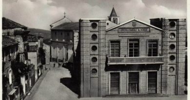 Pubblicata la gara per il recupero del Cinema Teatro “Aurora-Madia” di Petilia Policastro Pubblicata la gara per il recupero del Cinema Teatro “Aurora-Madia” di Petilia Policastro