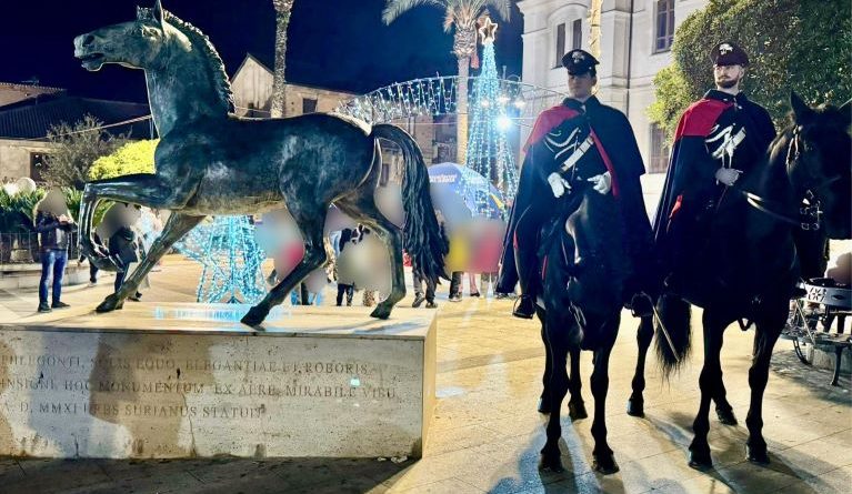 Carabinieri a cavallo presidiano le Serre Vibonesi e il Monte Poro Carabinieri a cavallo presidiano le Serre Vibonesi e il Monte Poro