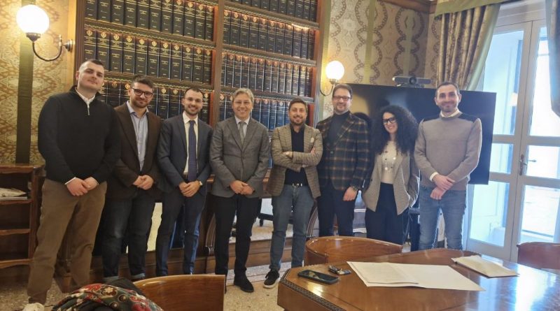 Provincia di Cosenza, firmati i contratti per sei nuove assunzioni: «Rafforziamo la macchina amministrativa»