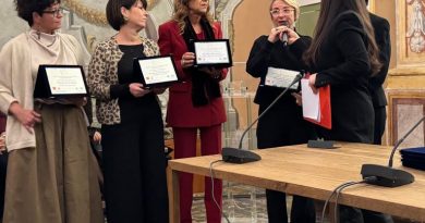Il Procuratore Marisa Manzini conquista il secondo posto al Premio Nadia Toffa 2025 con l’opera “Il coraggio di Rosa”
