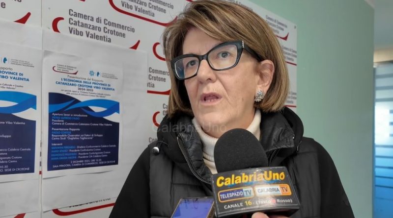 VIDEO – Elisabetta Barbuto entra in Consiglio regionale: subentra a Tridico e rafforza la voce di Crotone