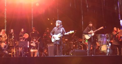 VIDEO – Capodanno 2026 a Crotone: grande festa in Piazza Pitagora con Max Gazzè e musica fino all’alba