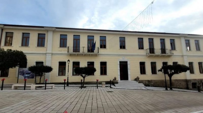 Aggressione a Girifalco, la CGIL: «Tutela e rispetto per la scuola» Aggressione a Girifalco, la CGIL: «Tutela e rispetto per la scuola»