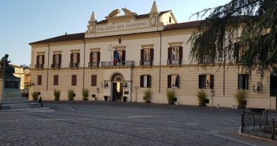Cosenza, aggressione a un agente della Polizia Municipale: la Provincia condanna e si stringe attorno al vigile ferito Cosenza, aggressione a un agente della Polizia Municipale: la Provincia condanna e si stringe attorno al vigile ferito