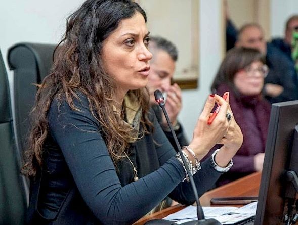 Rosaria Succurro: sei mesi in più per gli “Invisibili”, passo verso la stabilizzazione Rosaria Succurro: sei mesi in più per gli “Invisibili”, passo verso la stabilizzazione