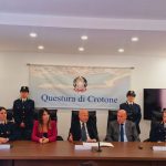 Crotone: la Polizia di Stato rinnova il protocollo con l’Amministrazione Comunale per il recupero dei soggetti maltrattanti