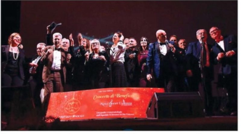 Note Fuori Udienza a Crotone il 18 dicembre: una serata di musica, cuore e solidarietà da record