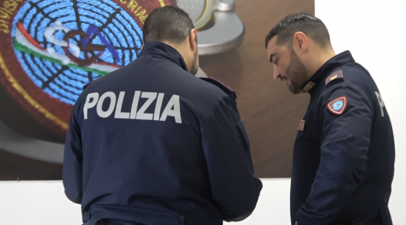 Donna condannata per Disordini nei Negozi: Il Questore di Catanzaro Emette Divieto d’Accesso a Badolato Donna condannata per Disordini nei Negozi: Il Questore di Catanzaro Emette Divieto d’Accesso a Badolato