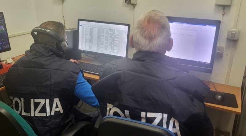 Crotone: La Polizia di Stato smantella una rete di favoreggiatori dell’immigrazione clandestina