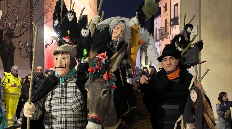 La tradizione della “Corajisima” a Laino Borgo: un rito che unisce passato e presente La tradizione della “Corajisima” a Laino Borgo: un rito che unisce passato e presente