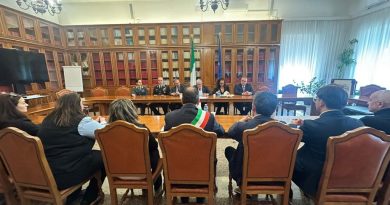 Maida insignita del titolo di Città: la cerimonia in Prefettura con il Sottosegretario Ferro