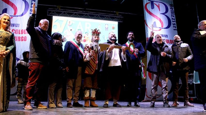 L’incoronazione di Re Carnevale apre la festa. Giovedì Grasso torna “A Sirinata d’a Savuzizza” – XXIII Edizione