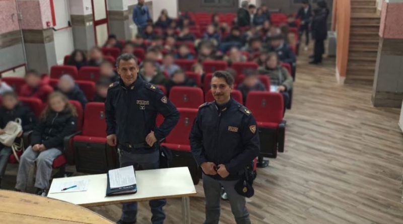 “Train… To Be Cool”, il plauso del SAP: la Polizia Ferroviaria incontra gli studenti del Crotonese per promuovere la sicurezza