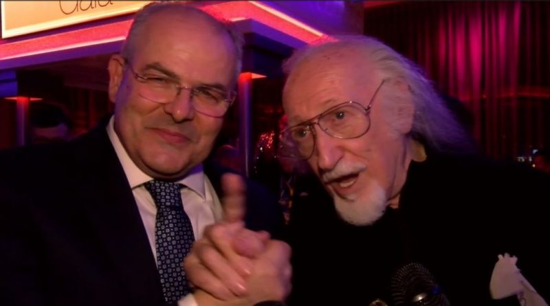 VIDEO – Sanremo, sipario sui Premi “Dietro le Quinte”: l’eccellenza della musica italiana premiata con l’arte orafa di Affidato