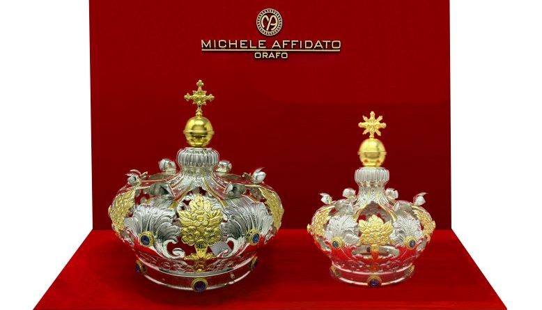 VIDEO – Petronà celebra la sua Madonna: le nuove corone di Affidato saranno benedette da Papa Leone XIV