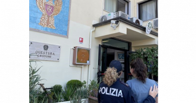 Crotone: la Polizia di Stato inaugura “una stanza tutta per sé”