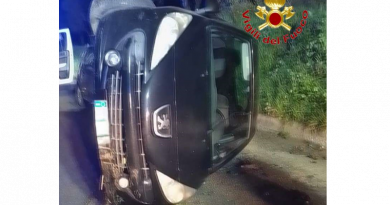 Incidente Stradale a Zungri: Intervento Tempestivo dei Vigili del Fuoco