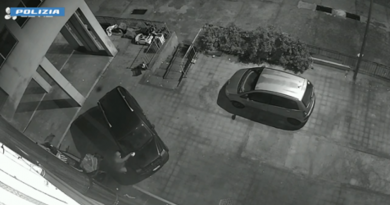 Arrestato dal Commissariato di P.S. di Palmi un uomo di 56 anni per l’incendio di un’autovettura