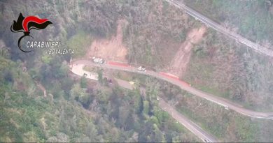 VIDEO – Maltempo nel Vibonese: i Carabinieri sorvolano le aree colpite da frane