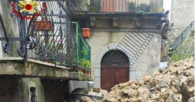 Maltempo in Calabria: Frana a Stilo, Allagamenti ed Evacuazioni nel Cosentino