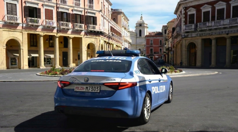 Crotone: Rissa in pieno Centro, volano coltelli e bottiglie. Tre arresti della Polizia di Stato