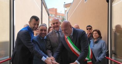 VIDEO – Inaugurati i nuovi locali destinati ad ospitare il Corso di Laurea in Medicina e Chirurgia TD