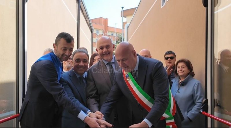 VIDEO – Inaugurati i nuovi locali destinati ad ospitare il Corso di Laurea in Medicina e Chirurgia TD