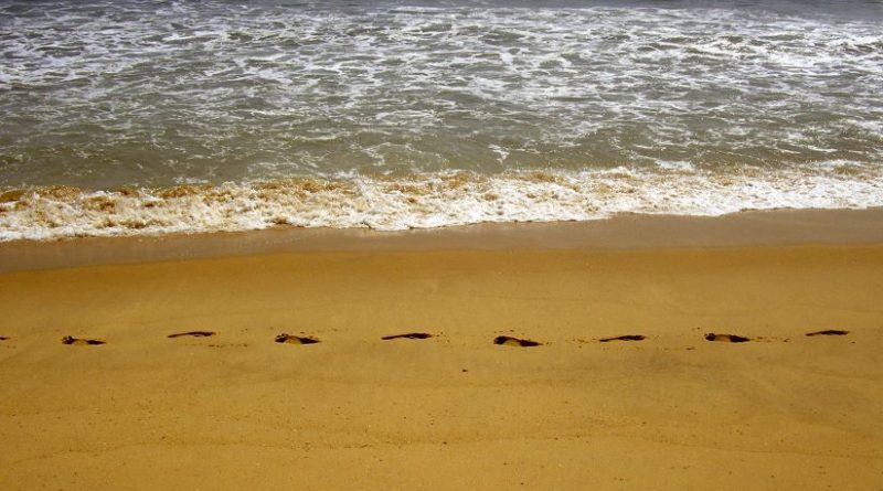 Tragedia a Sellia Marina, donna di 60 anni trovata morta in mare