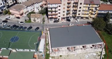 Petilia. Pnrr, scuola dell’infanzia “Rodari”: il cantiere smentisce i profeti di sventura. «I fondi non erano persi, oggi sono mura, aule e futuro per i nostri bambini»