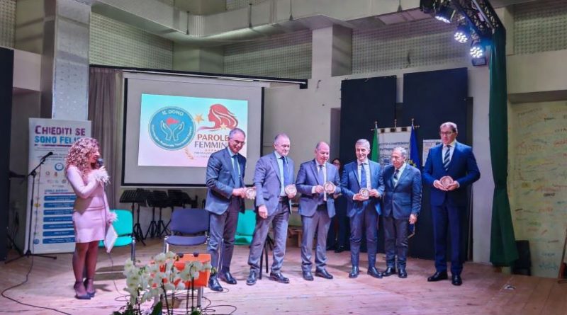 La Polizia di Stato in prima linea per i giovani: premiate due funzionarie della Questura di Catanzaro