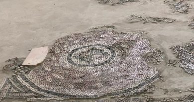 “I 70 km d’oro”: in Prefettura una mostra celebra l’eredità di Paolo Orsi e i tesori archeologici dalla Bovesia alla Locride