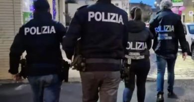 Gioco d’azzardo, blitz a Catanzaro: due circoli privati trasformati in sale giochi abusive