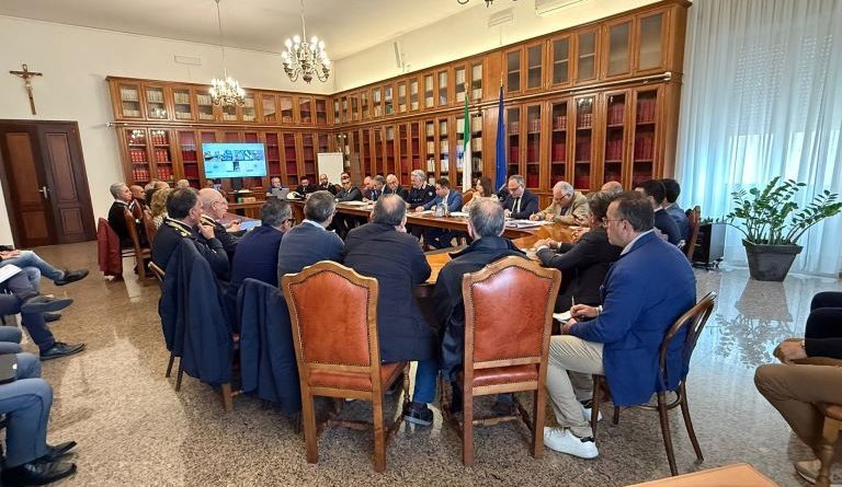 Giro d’Italia, Catanzaro si blinda per la prima tappa: imponente piano per sicurezza e viabilità