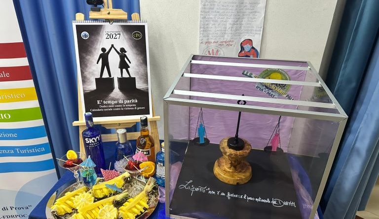 Successo a Palmi per l’evento finale di “Gener-Azione #Pari”: i ragazzi, figli d’à tempesta con pensieri che non possono essere incatenati