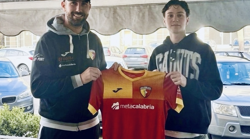 Primo tennista crotonese in Serie B: Domenico Pitingolo debutta il 19 aprile con la Calabria Swim Race