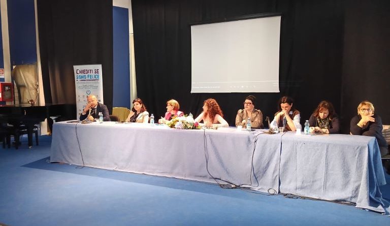 Crotone: Donazione di Organi e Violenza di Genere, la Scuola Apre il Dialogo tra Istituzioni e Comunità