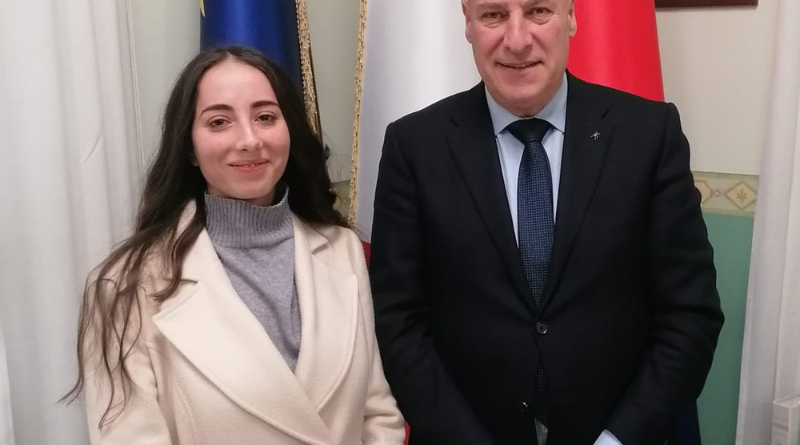 Giunta Comunale di Crotone, Voce nomina Federica Zizza nuovo assessore al Sociale