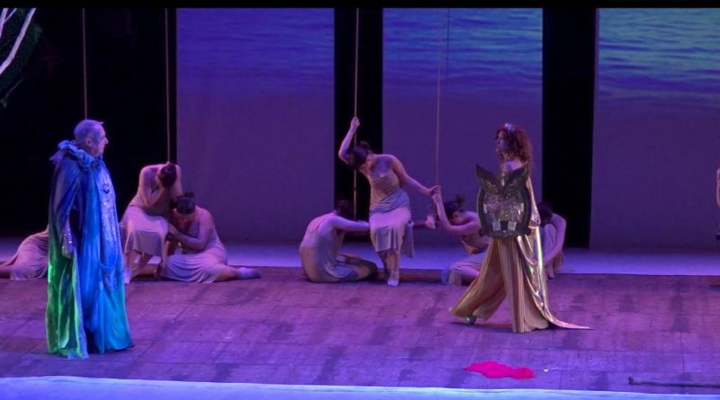 Trionfo al Rendano per le “Troiane” del Liceo Telesio: un classico che parla al presente