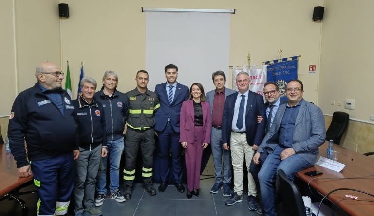 Rotaract su Dissesto Idrogeologico, a Strongoli esperti a confronto: “Serve una nuova cultura della prevenzione”