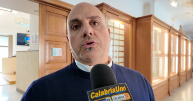 Amministrative Crotone 2026: il Partito Democratico presenta la lista. Rinnovamento, parità, multiculturalità e competenza al servizio della città