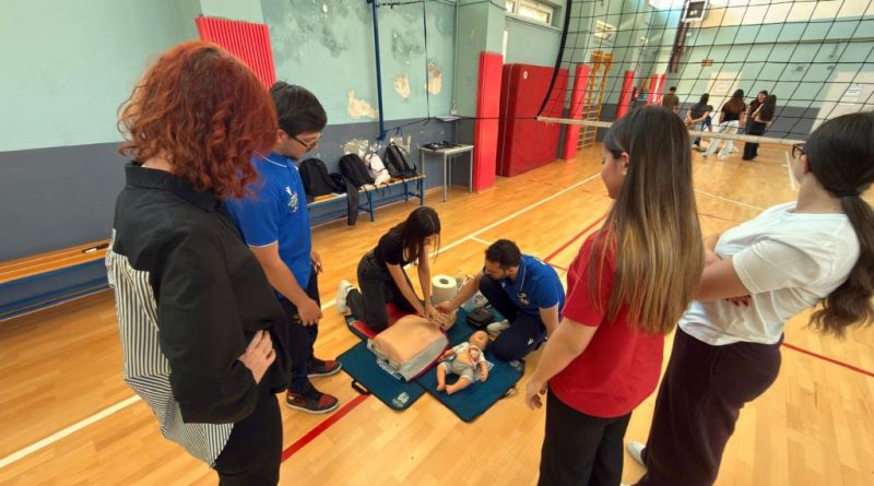 Formare i Giovani per Salvare Vite: La SIMEUP Porta il BLSD al Liceo Filolao di Crotone Formare i Giovani per Salvare Vite: La SIMEUP Porta il BLSD al Liceo Filolao di Crotone