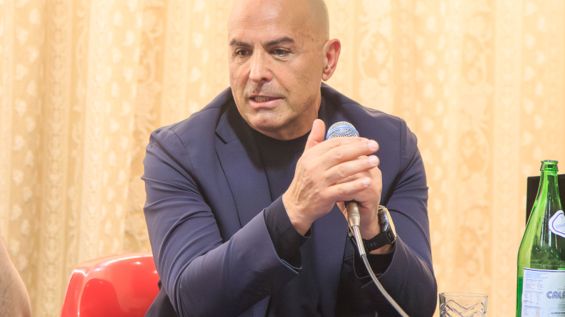 Il nuoto calabrese volta pagina: Antonio Gigliotti, presidente della Kairos Lamezia, eletto nel Consiglio Regionale FIN Il nuoto calabrese volta pagina: Antonio Gigliotti, presidente della Kairos Lamezia, eletto nel Consiglio Regionale FIN