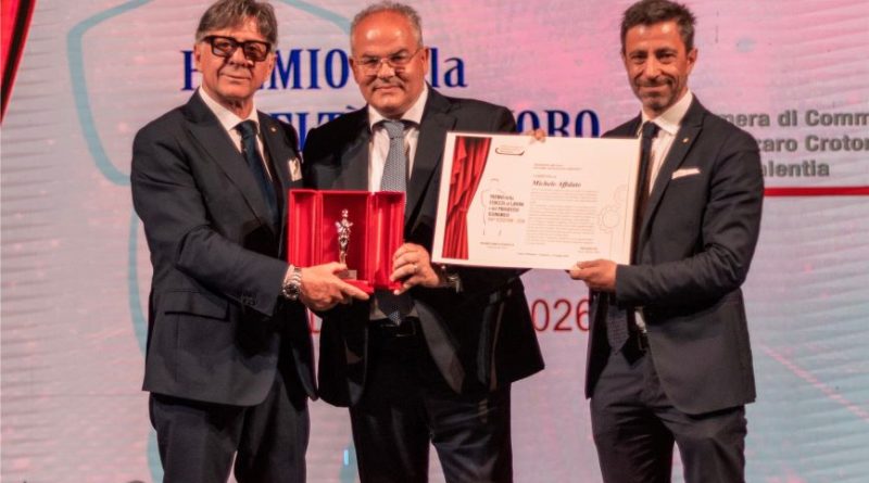 L’oro di Calabria brilla a Catanzaro: Menzione Speciale per il Maestro Michele Affidato L’oro di Calabria brilla a Catanzaro: Menzione Speciale per il Maestro Michele Affidato