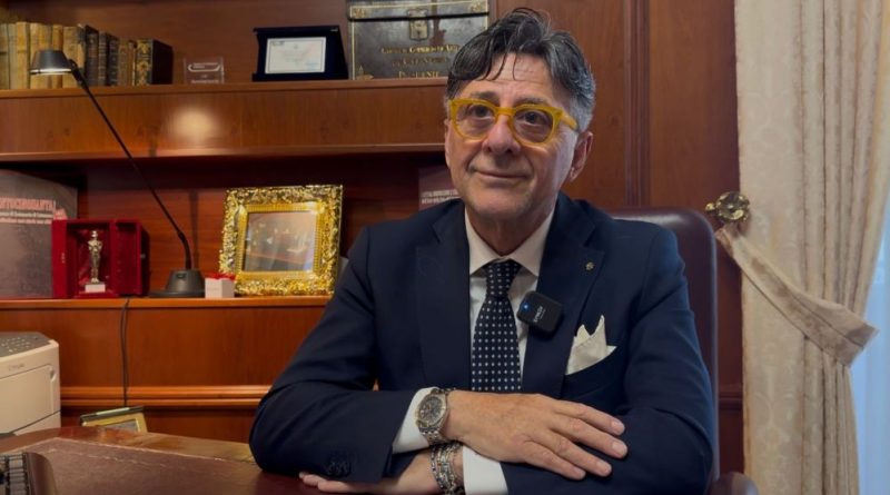 Follia sul lungomare: auto in fuga contromano e tre poliziotti feriti, arrestato un uomo. Pietro Falbo (Confcommercio): «senza sicurezza il territorio muore» Follia sul lungomare: auto in fuga contromano e tre poliziotti feriti, arrestato un uomo. Pietro Falbo (Confcommercio): «senza sicurezza il territorio muore»
